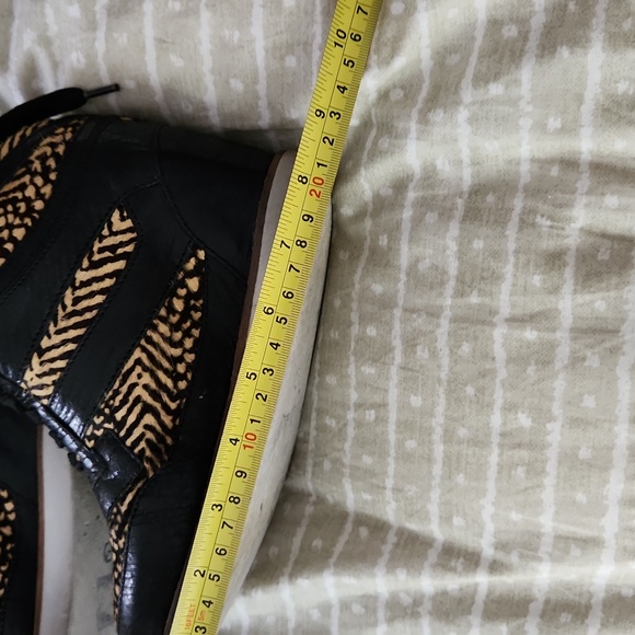 Jeff Campbell, high tops - Picture 10 of 14